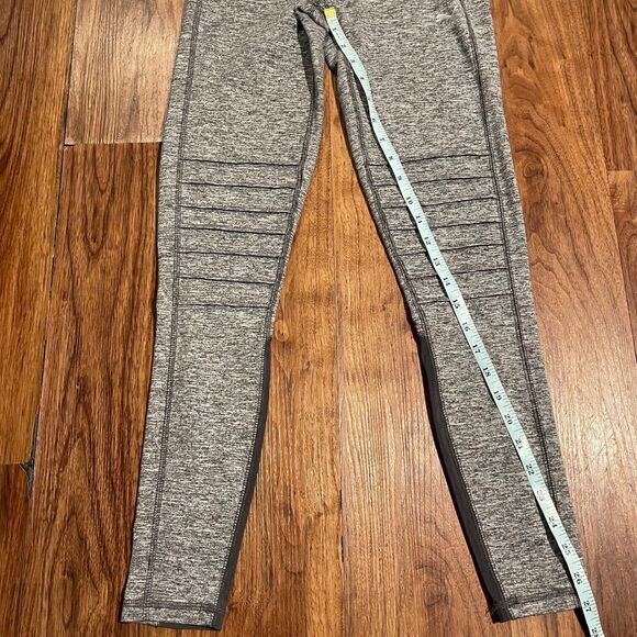 Puma Leggings Gray Logo Mesh Compression Yoga Pants Women's Size Small - Picture 2 of 6